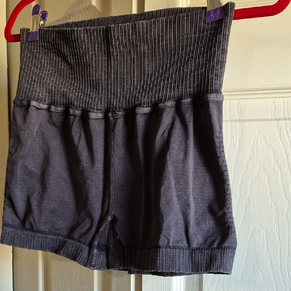 Free People Movement Good Karma Running Shorts size M/L NWOT Black Wash - Picture 3 of 7